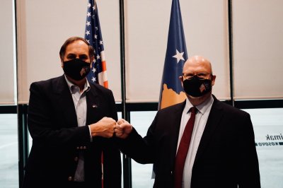 Новият американски посланик пристигна в Косово