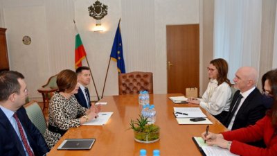 Министърът на транспорта разговаря с посланика на Турция