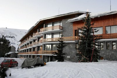 Радостин Василев проси военна техника за "Белмекен"