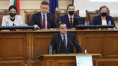 ПП в парламента: Протестът бе безразсъдна хулиганска проява