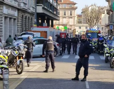 Полицейска престрелка в центъра на Ница