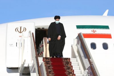 Президентът на Иран пристигна в Москва