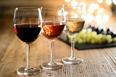 Виното и шампанското предпазват от COVID-19