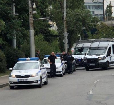 Въоръжени "румънци" обраха шофьор край Елин Пелин