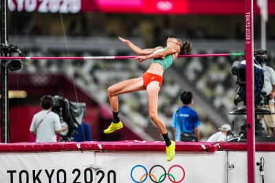 Олимпийската вицешампионка от Рио 2016 Мирела Демирева спечели златен медал