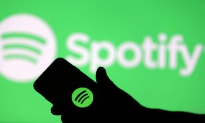 Spotify заяви че работи по добавянето на консултативни предупреждения към
