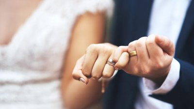 Двадесет и две двойки сключват брак на 22 февруари 2022