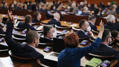 Депутатите приеха на второ четене промените в Закона за акциза