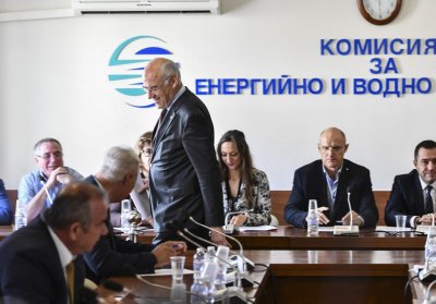 Парламентът избира нов шеф на КЕВР (НА ЖИВО)