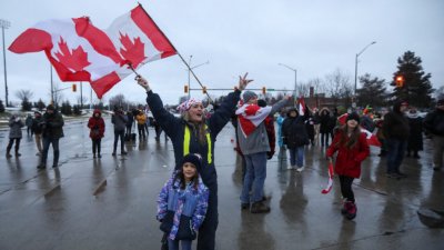 Канадският съд разпореди спиране на блокадата на "Амбасадор"