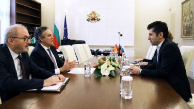 Премиерът Кирил Петков се срещна с испанския посланик Алехандро Поланко Мата