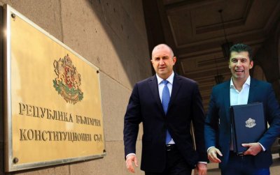 Кабинетът Петков стартира с 35 положителни срещу 23 отрицателни оценки