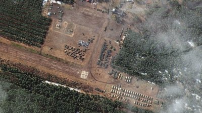 Сателитни снимки показват разполагането на руски сили в Беларус
