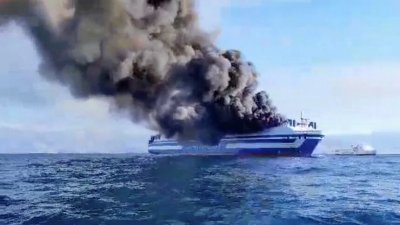 Първа версия за причината за пожара на ферибота в Йонийско