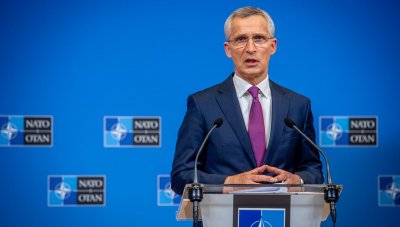 НАТО осъди решението на Путин да признае сепаратистите в Донбас