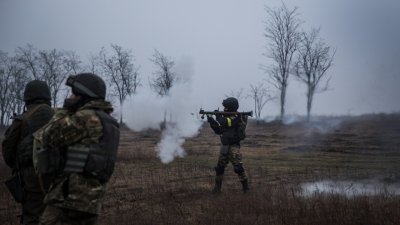 Група журналисти са попаднали под обстрел в Донецк