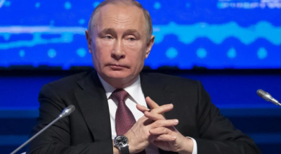 Президентът на Русия Владимир Путин ръководи планираните за събота учения