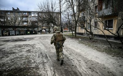 Украйна съобщава за жертва и шестима ранени
