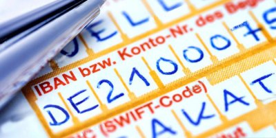 Какво е SWIFT, с което толкова плашат Путин?