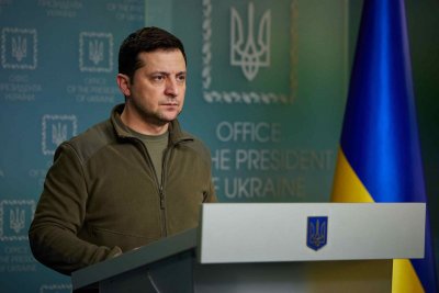Президентът на Украйна Володимир Зеленски призова Запада да увеличи военната помощ за