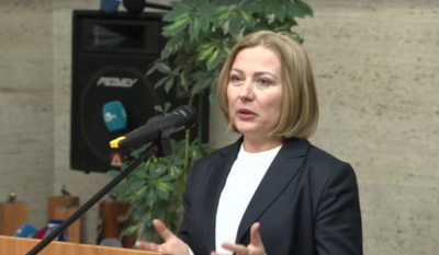 Правосъдният министър Надежда Йорданова ще внесе сигнала за предсрочно прекратяване