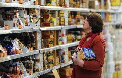 Германска верига супермаркети обяви че незабавно ще бойкотира руските стоки