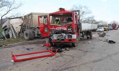 Катастрофа затруднява движението по пътя между Пловдив и Раковски Сигналът