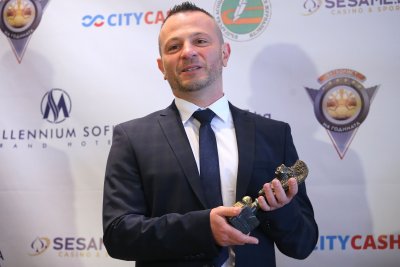 Докторът на Лудогорец Валентин Великов получи наградата Лъвско сърце