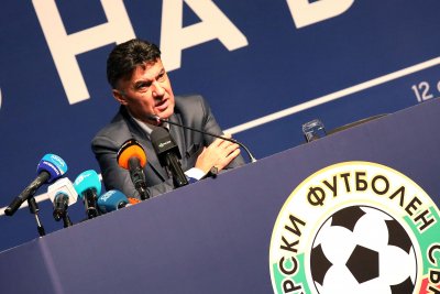 Президентът на Българския футболен съюз БФС Борислав Михайлов ще води