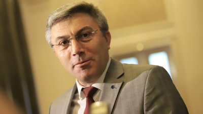 Лидерът на ДПС Мустафа Карадайъ ще участва в Международния дипломатически
