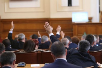Депутатите одобриха преминаването на Българската банка за развитие ББР в