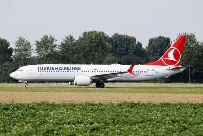 Главният турски авиопревозвач Turkish Airlines отмени 100 полета планирани за утре