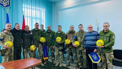 Носителят на "Златна топка" Игор Беланов: Нашите момчета воюват храбро срещу руските окупатори!