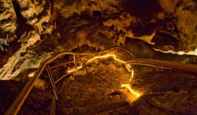 Преустановява се за един месец достъпът за посетители в пещера