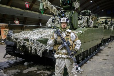 Норвегия увеличава армията си заради Русия