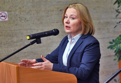 Прокуратурата иска глоба за правосъдния министър Надежда Йорданова Причината забавена