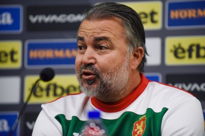 Селекционерът на българския национален отбор по футбол Ясен Петров говори