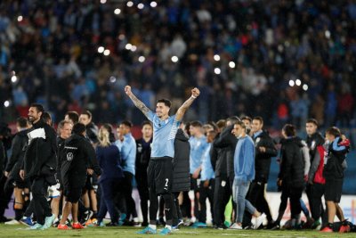 Уругвай ликува - на Световно е! Бразилия попиля Чили в голова фиеста (ВИДЕО)