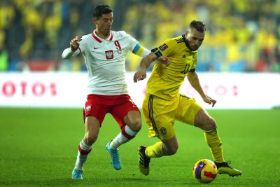 Полша срази с 2 0 Швеция у дома в решаващ плейоф
