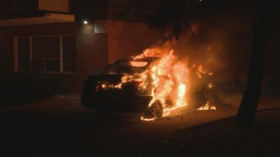 Мъж загина в колата си при пожар