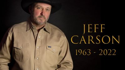 Кънтри певецът Джеф Карсън почина на 58 годишна възраст съобщи Асошиейтед прес като