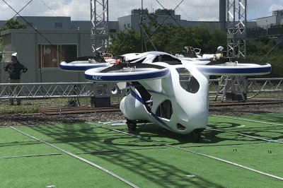 Япония показа летящ автомобил