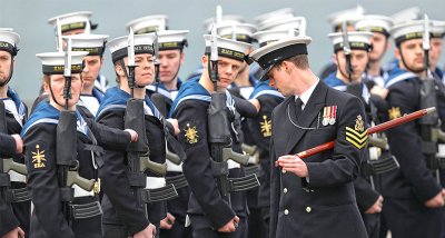 Забраняват на военните в британския флот да се друсат