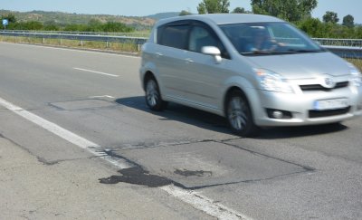 Дезинфекцират магистрала "Марица" заради чумата 