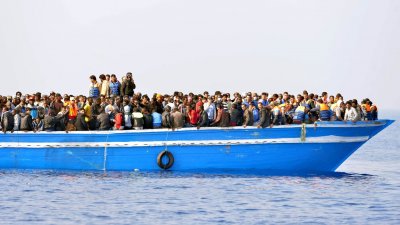 Над 800 мигранти са се удавили в Средиземно море