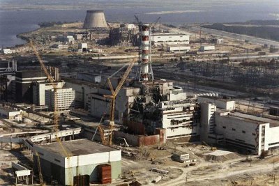 Украинското знаме е издигнато над атомната електроцентрала в Чернобил след