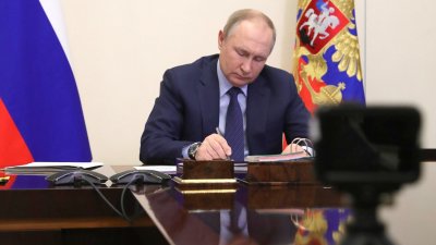 Президентът на Русия Владимир Путин поздрави приятелски настроените към Москва