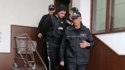 Любомир Петров който е обвинен в убийството на жена си