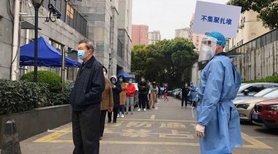 Китай изпрати повече от 10 000 здравни работници от цялата