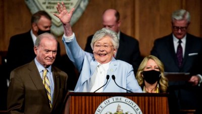 Губернаторът на Алабама подписа законопроект приет от законодателния орган само